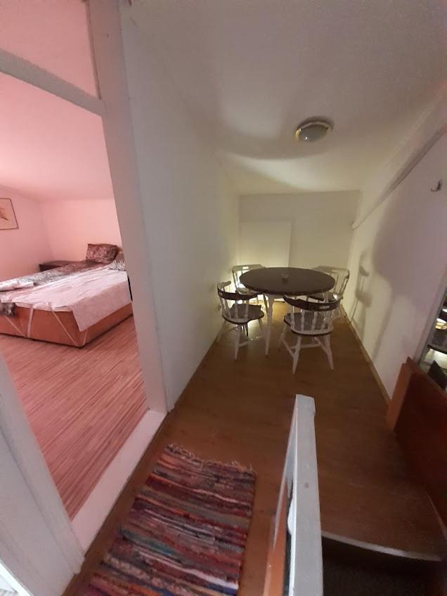 Rooms & Apartment Gh Pasha Тузла Екстериор снимка