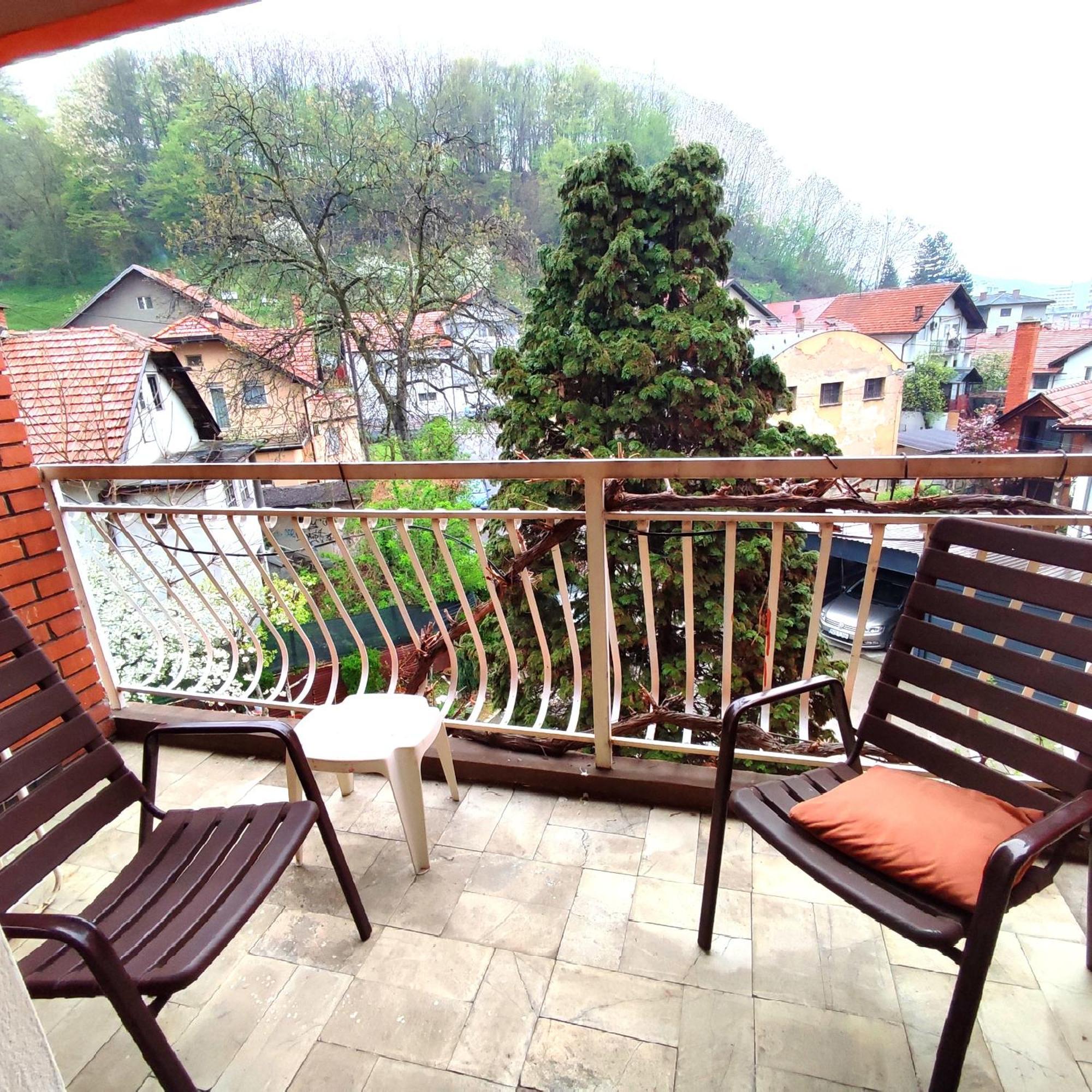 Rooms & Apartment Gh Pasha Тузла Стая снимка